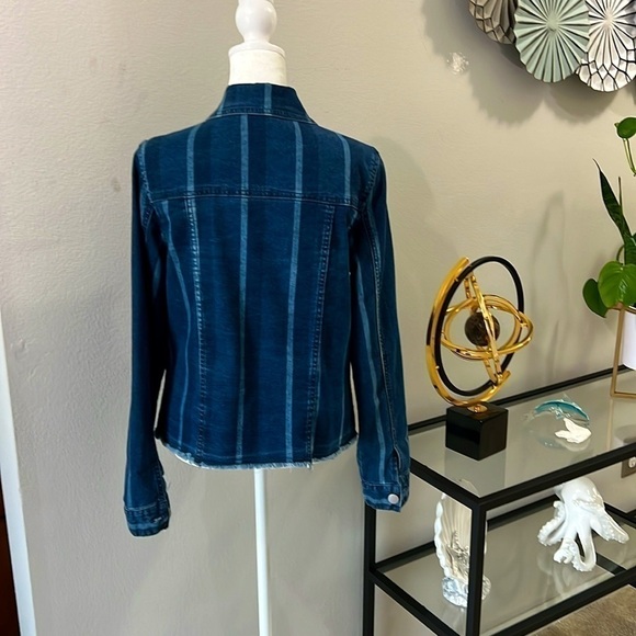 BACCINI- New Women’s Long Sleeve , Button Cuff Jean Jacket, Size M - Picture 3 of 14